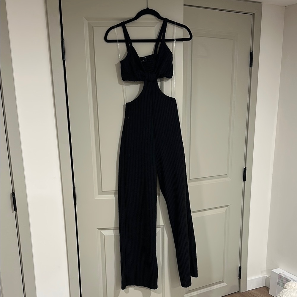Elegant Black Cutout Jumpsuit